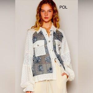BP30🤍💙NEW!POL pristine shacket w/floral lion underlay+pearl accents-Stunning!